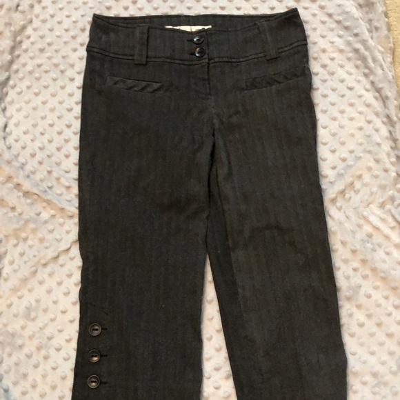 🌸 3/$25 dynamite capris - Picture 2 of 4